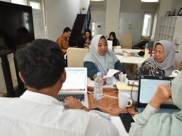 Sekolah Perempuan Puger Kreatif (SPPK) Membangun Legitimasi dan Jaringan Kerjasama